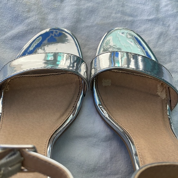 Vintage Charlotte Russe Metallic Silver Block Heels Ankle Strap Size 7 - Picture 12 of 15